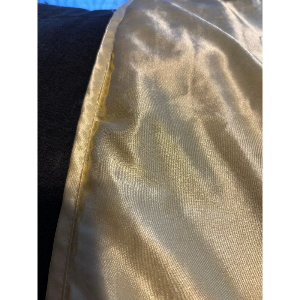 Baby Looney Tunes Vintage Satin Trim Embroidered Tweety Sylvester Blanket yellow